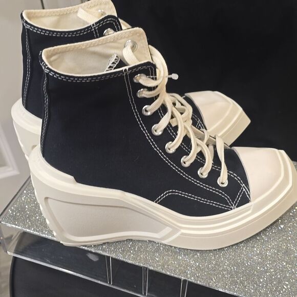 Converse Chuck 70 De Luxe High Top Wedge Platform Sneakers - Picture 14 of 16